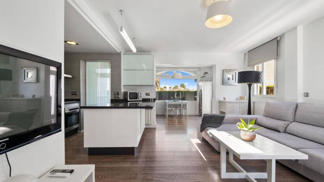 Sale - Villa - Torre - Pacheco - Roldán