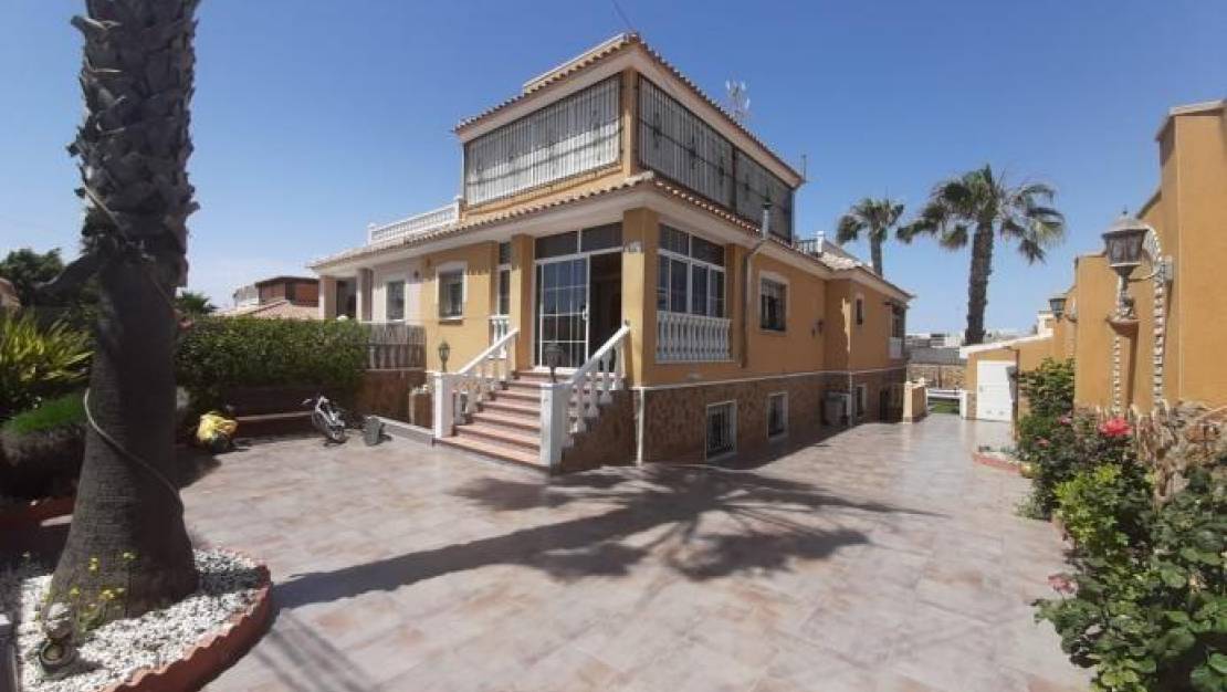 Sale - Villa - Torrevieja - Aguas nuevas 1