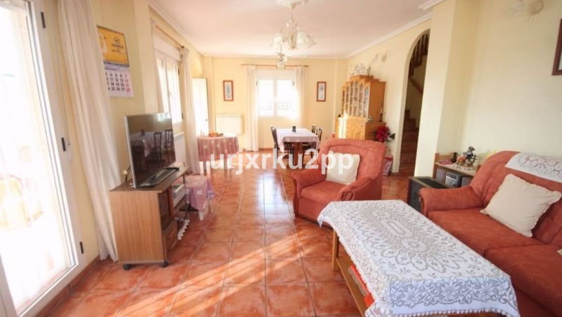 Sale - Villa - Torrevieja - Aguas Nuevas
