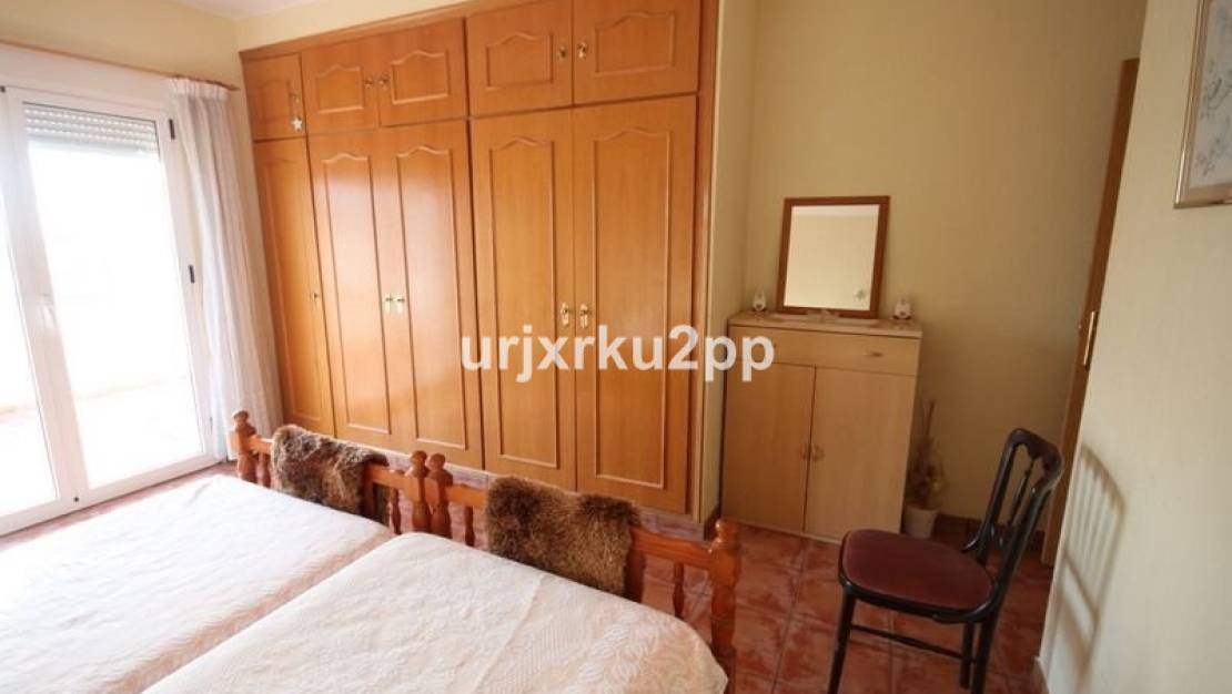 Sale - Villa - Torrevieja - Aguas Nuevas