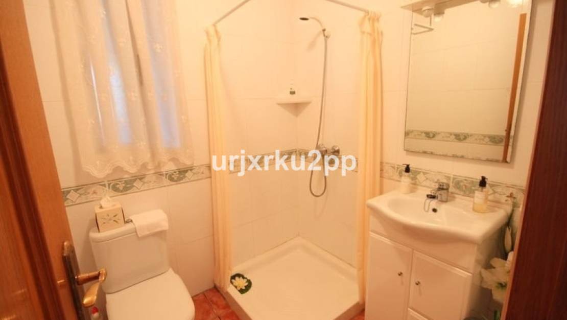 Sale - Villa - Torrevieja - Aguas Nuevas