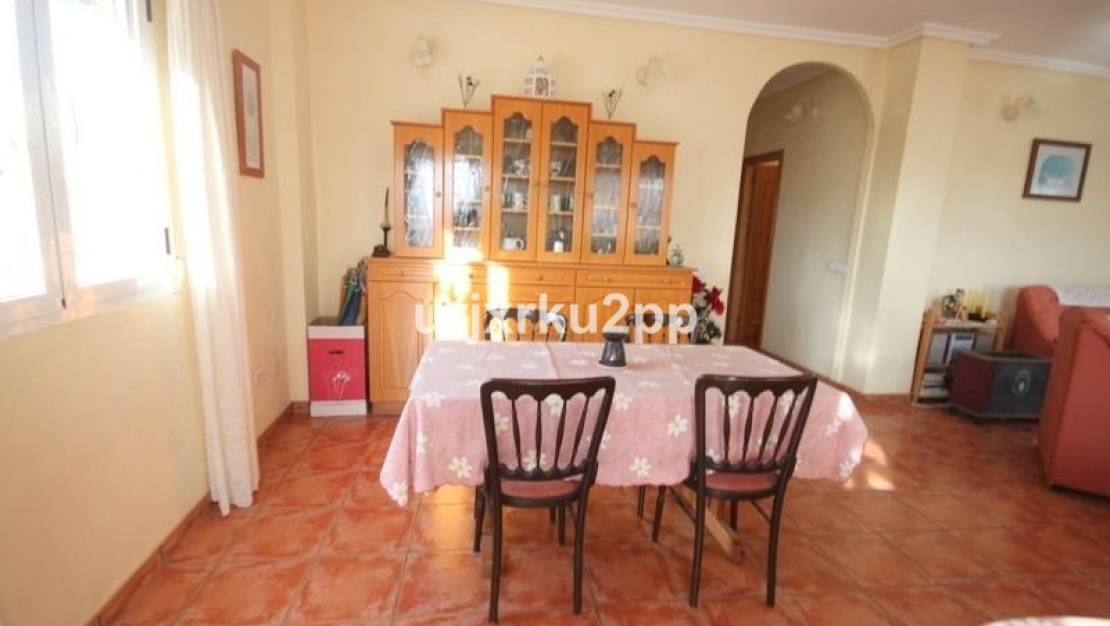 Sale - Villa - Torrevieja - Aguas Nuevas