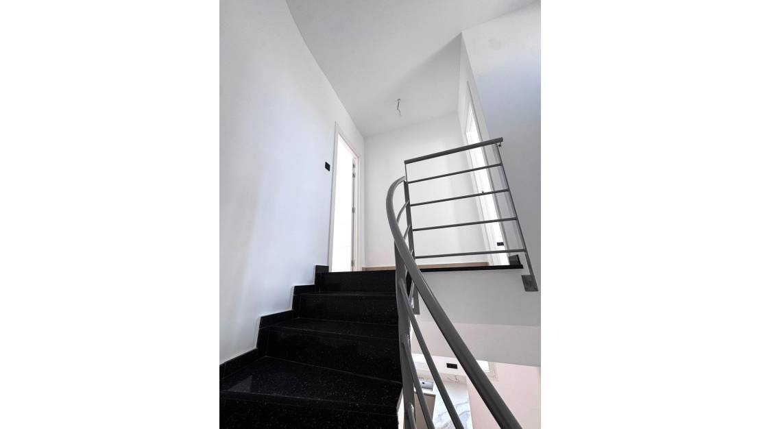 Sale - Villa - Torrevieja - Aguas Nuevas