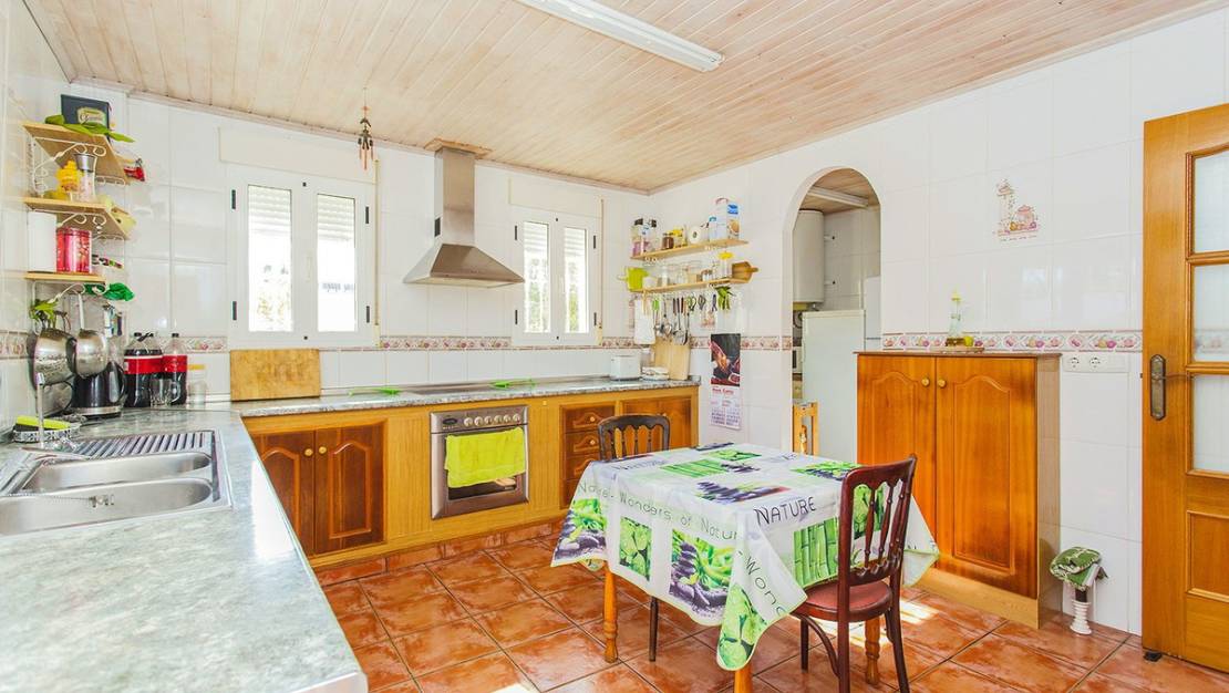 Sale - Villa - Torrevieja - Aguas Nuevas