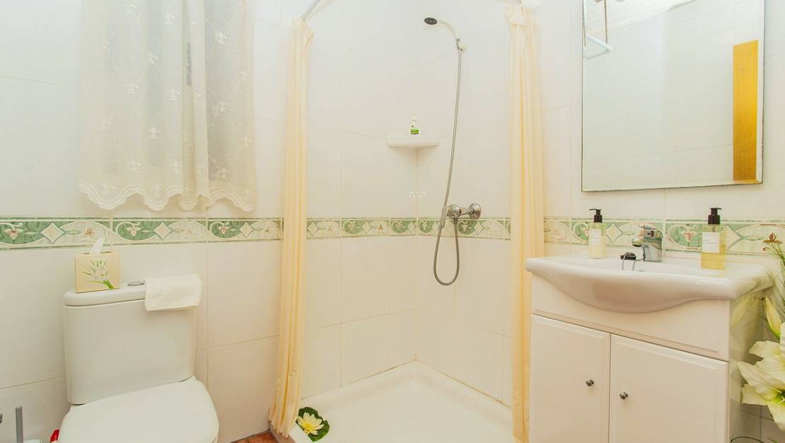 Sale - Villa - Torrevieja - Aguas Nuevas