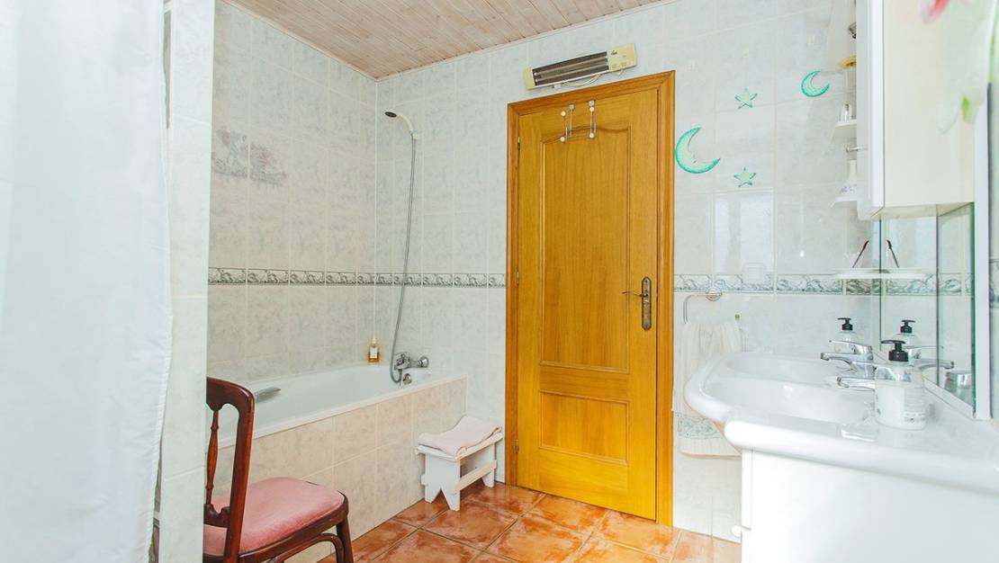 Sale - Villa - Torrevieja - Aguas Nuevas