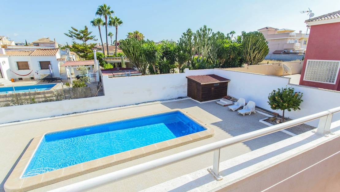 Sale - Villa - Torrevieja - Aguas Nuevas