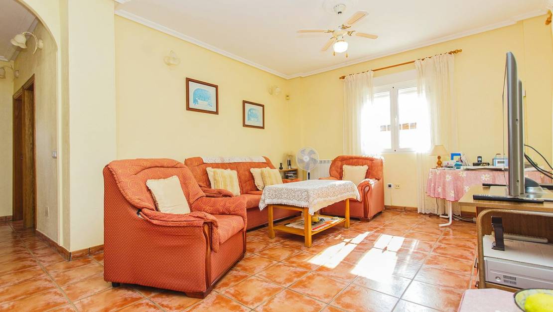 Sale - Villa - Torrevieja - Aguas Nuevas