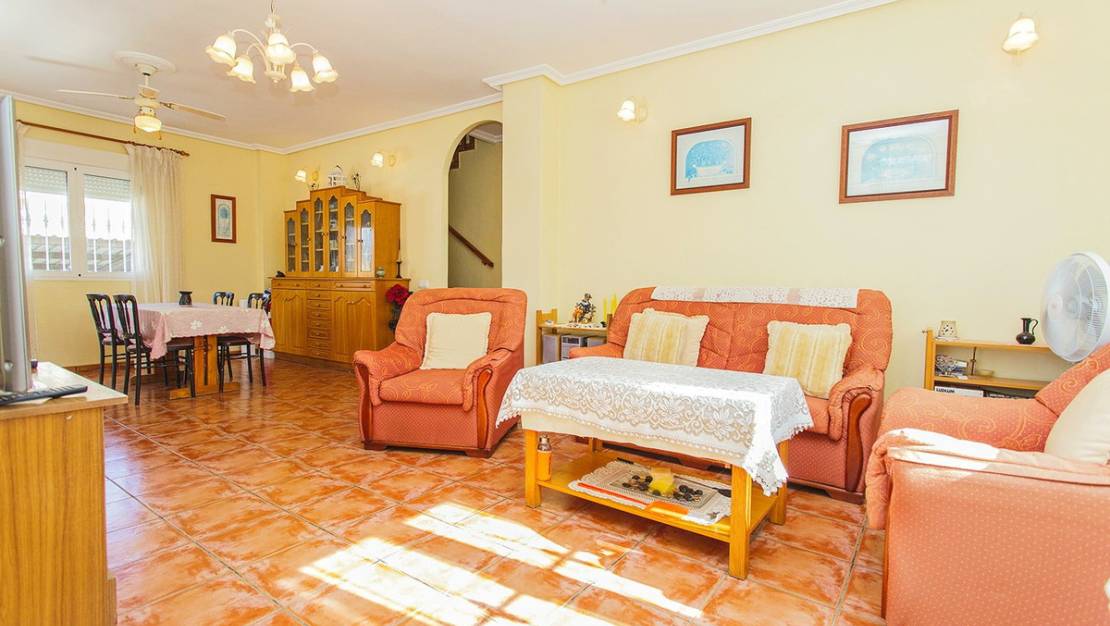 Sale - Villa - Torrevieja - Aguas Nuevas