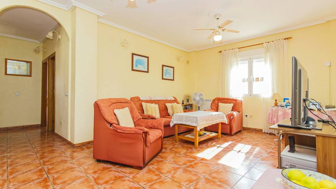 Sale - Villa - Torrevieja - Aguas Nuevas