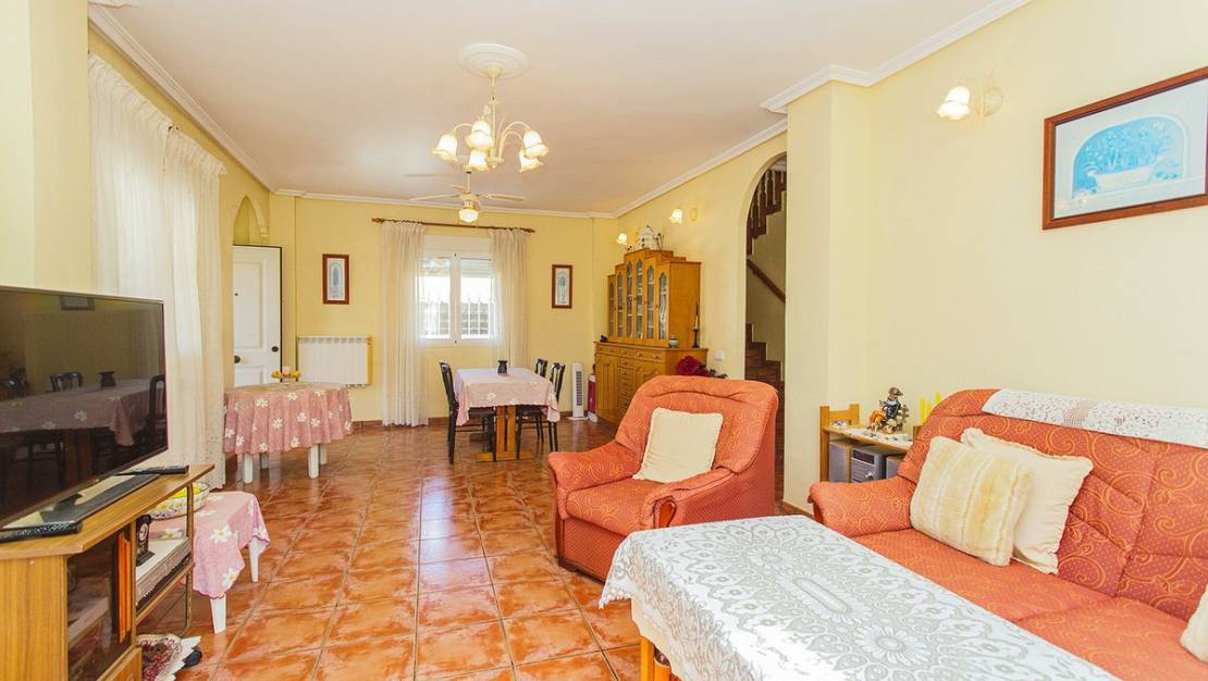 Sale - Villa - Torrevieja - Aguas Nuevas
