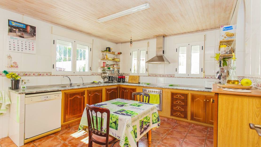 Sale - Villa - Torrevieja - Aguas Nuevas