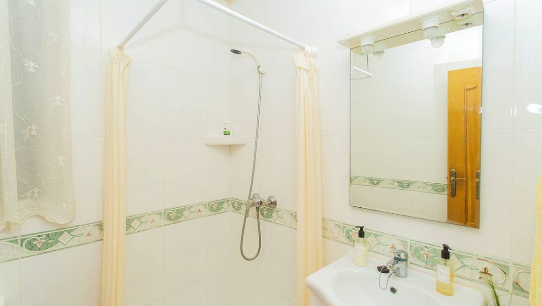 Sale - Villa - Torrevieja - Aguas Nuevas