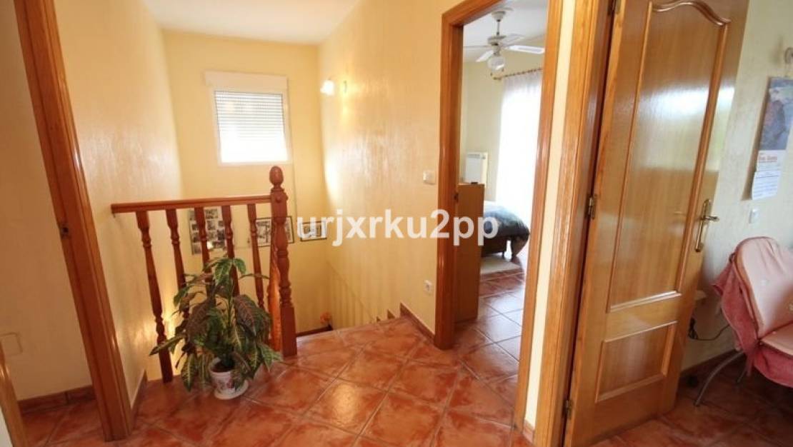 Sale - Villa - Torrevieja - Aguas Nuevas