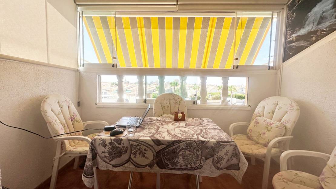 Sale - Villa - Torrevieja - Aguas Nuevas