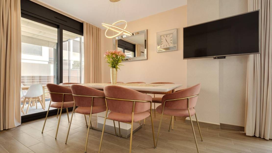 Sale - Villa - Torrevieja - Aguas Nuevas