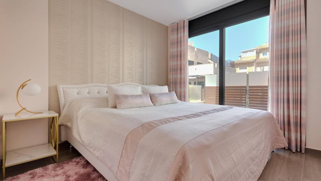 Sale - Villa - Torrevieja - Aguas Nuevas