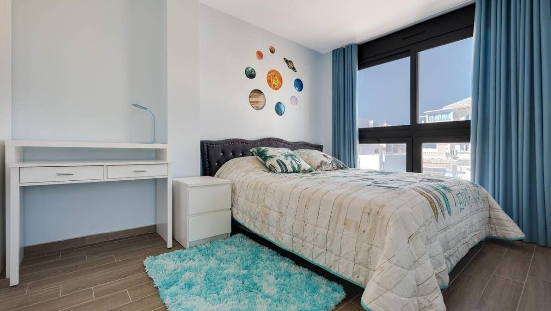 Sale - Villa - Torrevieja - Aguas Nuevas
