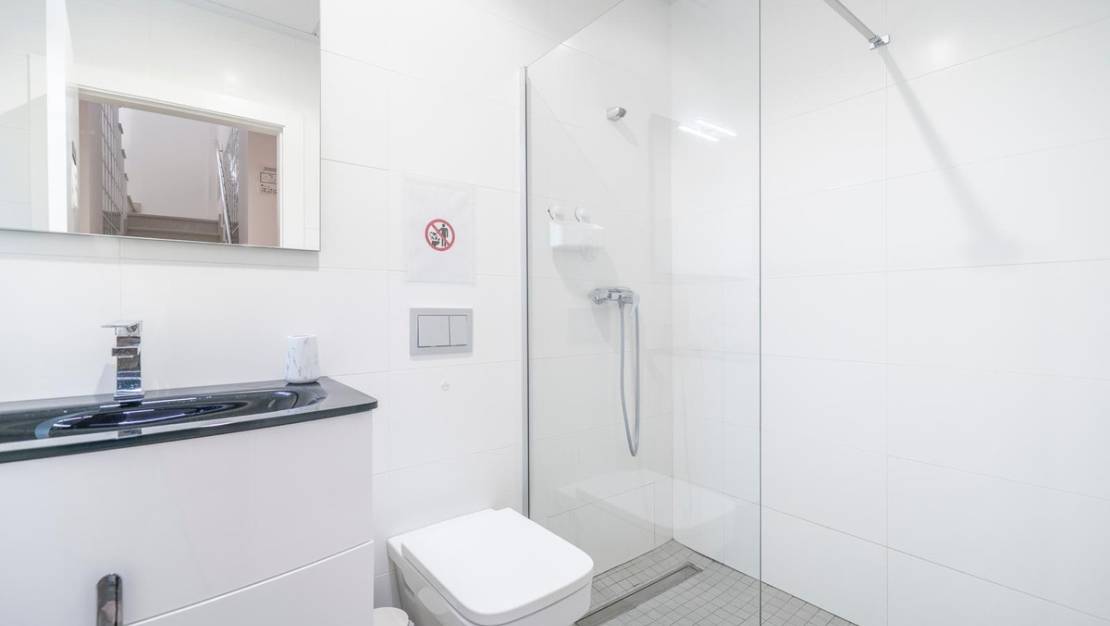Sale - Villa - Torrevieja - Aguas Nuevas