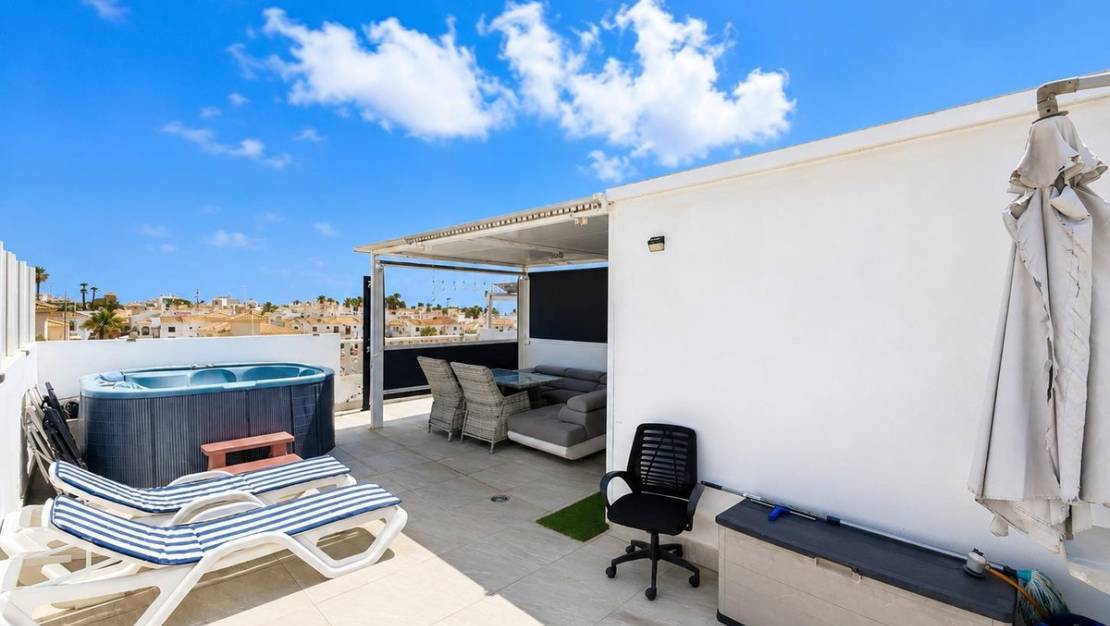 Sale - Villa - Torrevieja - Aguas Nuevas