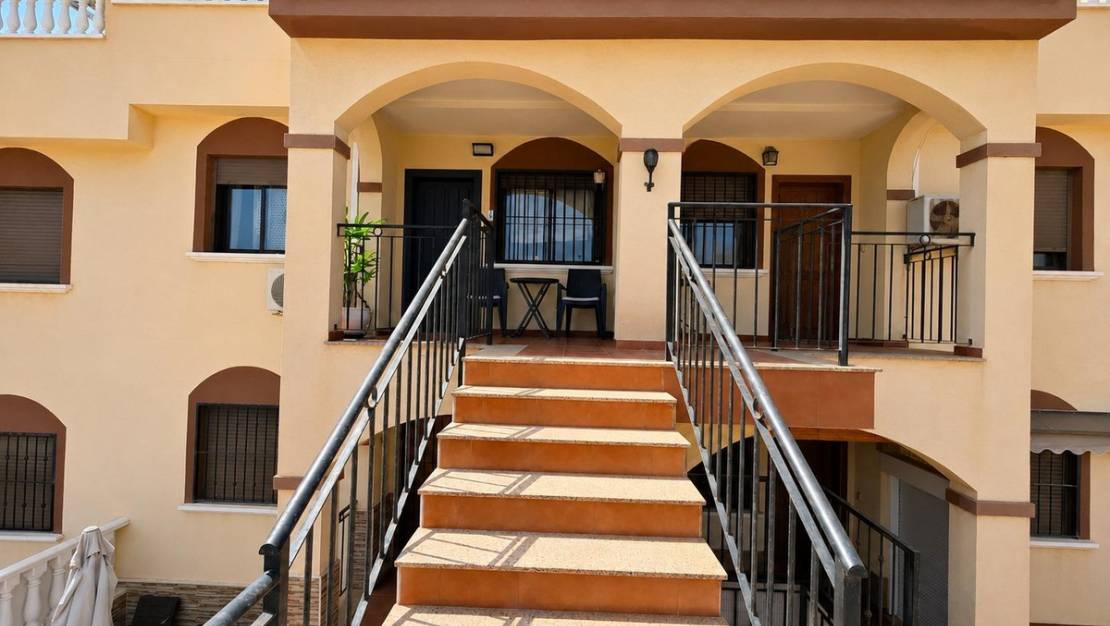 Sale - Villa - Torrevieja - Aguas Nuevas