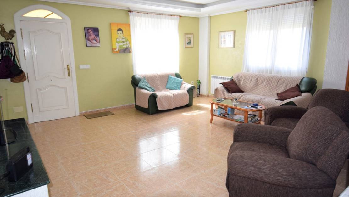 Sale - Villa - Torrevieja - Aguas Nuevas