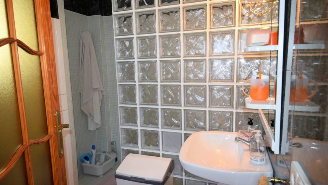 Sale - Villa - Torrevieja - Aguas Nuevas