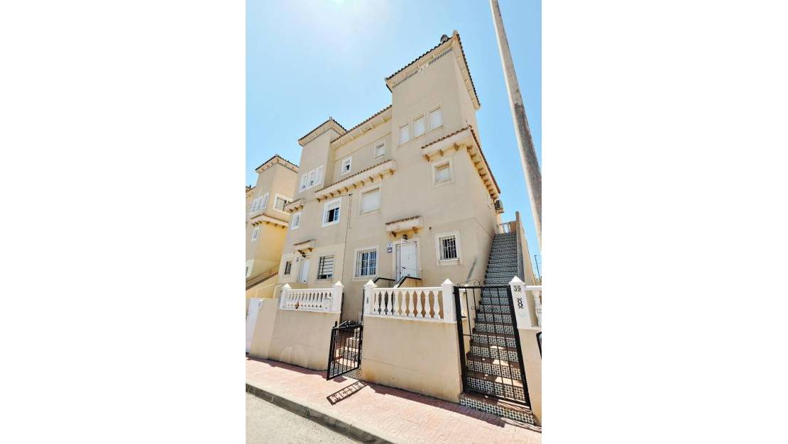 Sale - Villa - Torrevieja - Cabo cervera