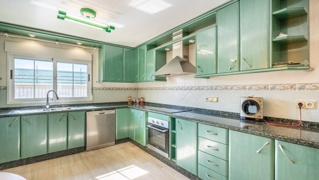 Sale - Villa - Torrevieja - El chaparral