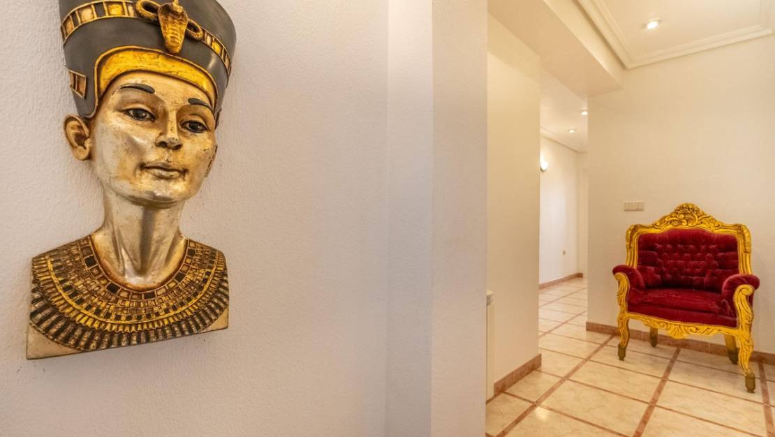 Sale - Villa - Torrevieja - El chaparral