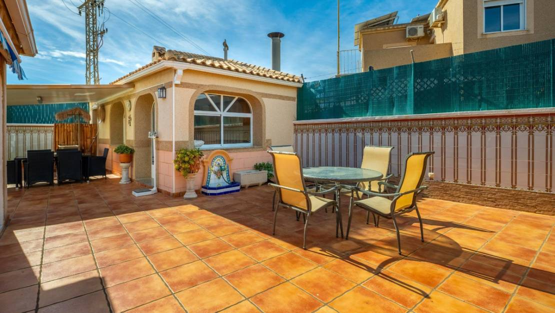 Sale - Villa - Torrevieja - El chaparral