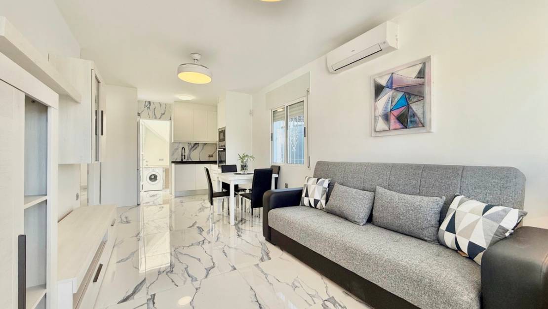 Sale - Villa - Torrevieja - El chaparral