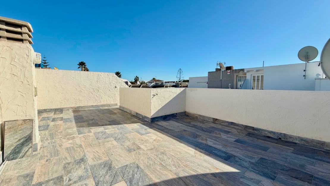 Sale - Villa - Torrevieja - El chaparral