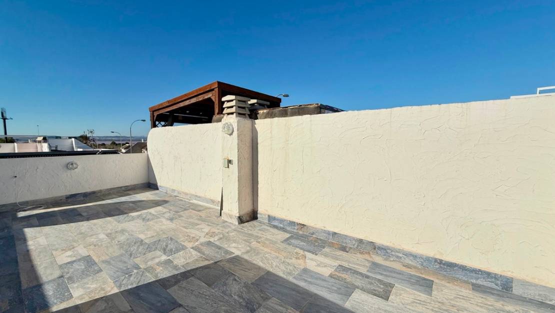 Sale - Villa - Torrevieja - El chaparral