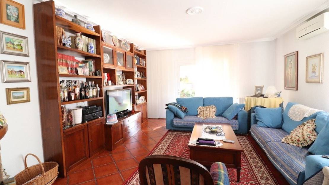 Sale - Villa - Torrevieja - El chaparral