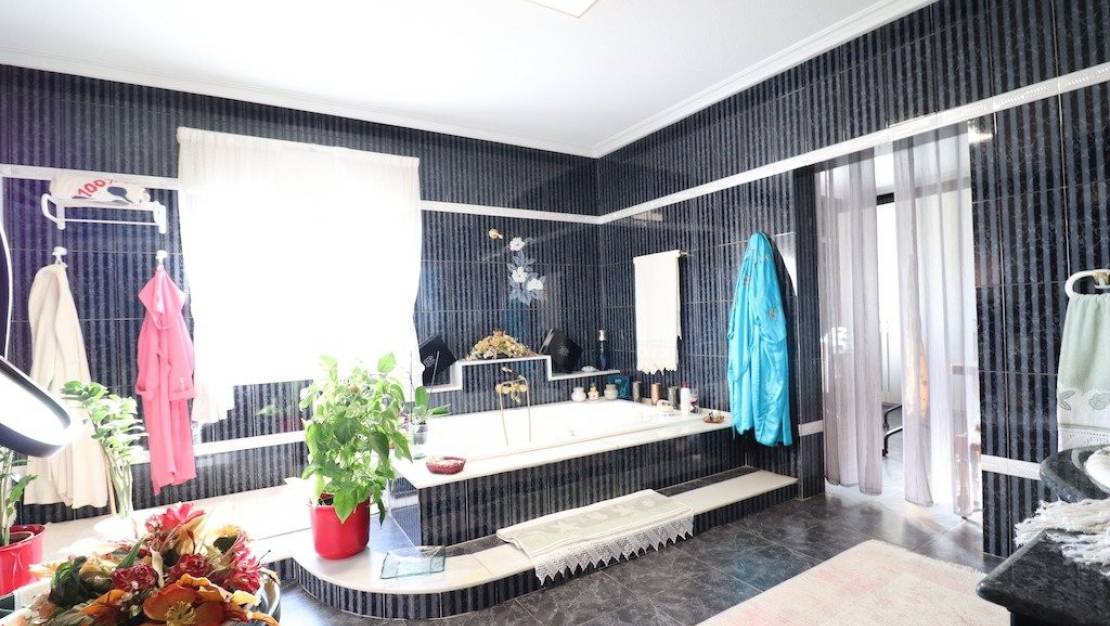 Sale - Villa - Torrevieja - El chaparral