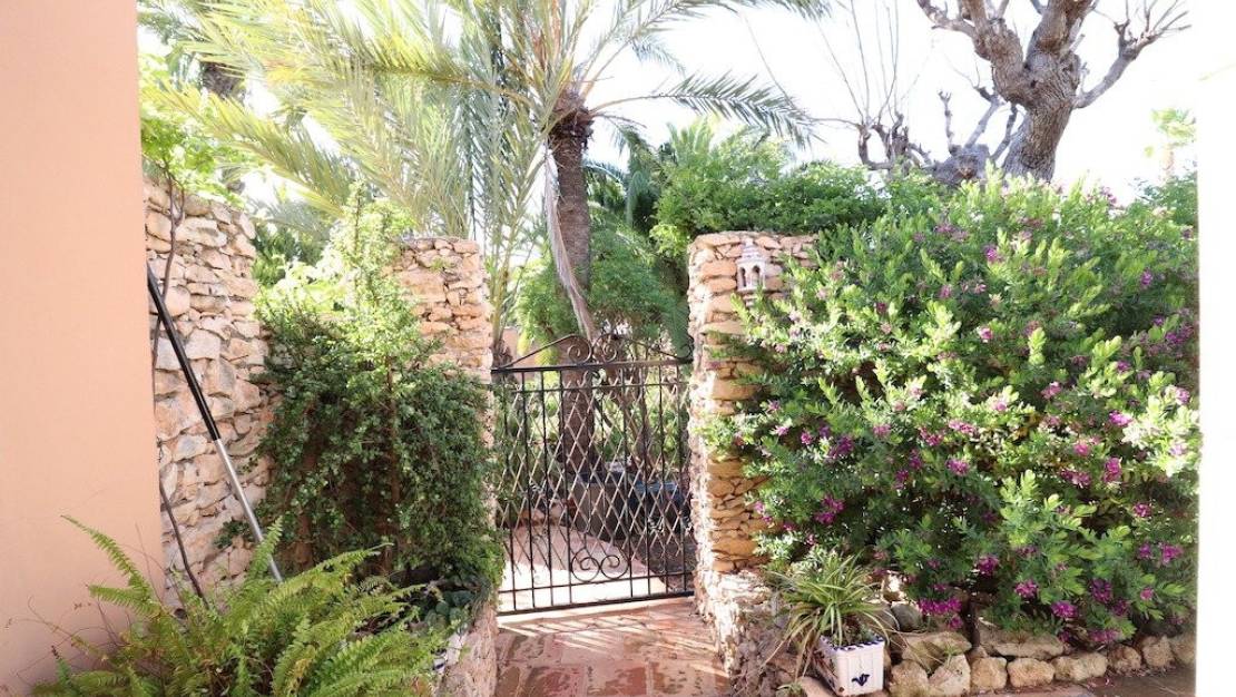 Sale - Villa - Torrevieja - El chaparral