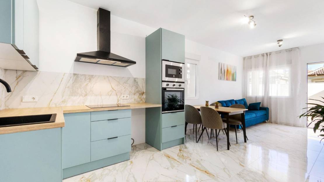 Sale - Villa - Torrevieja - El chaparral