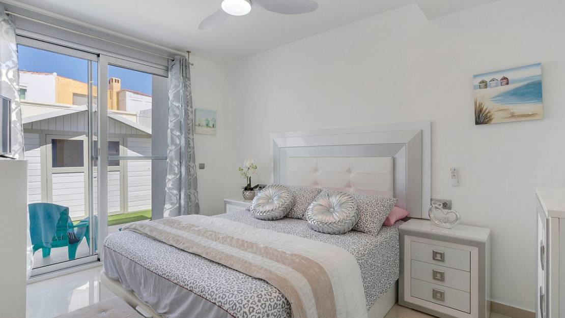 Sale - Villa - Torrevieja - El chaparral