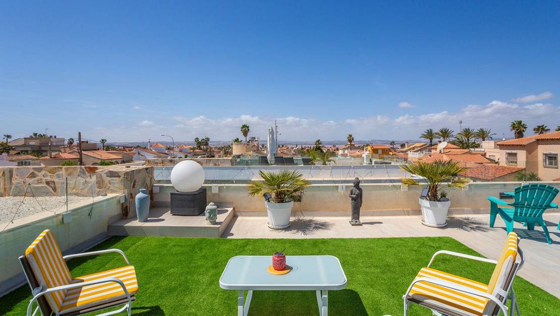 Sale - Villa - Torrevieja - El chaparral