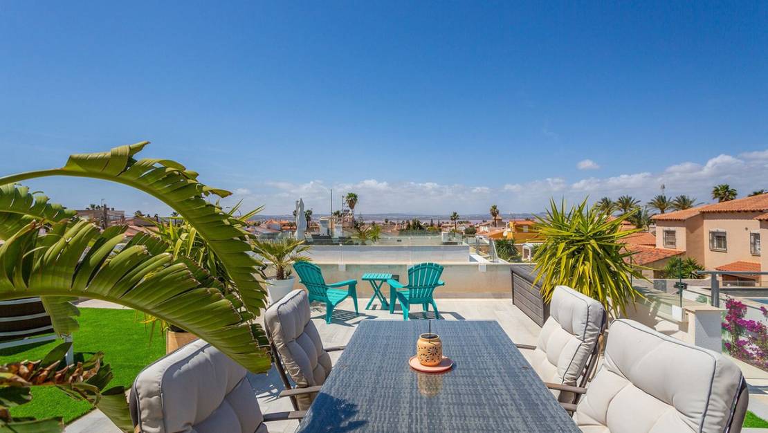 Sale - Villa - Torrevieja - El chaparral