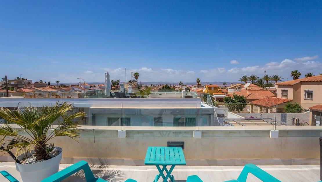 Sale - Villa - Torrevieja - El chaparral