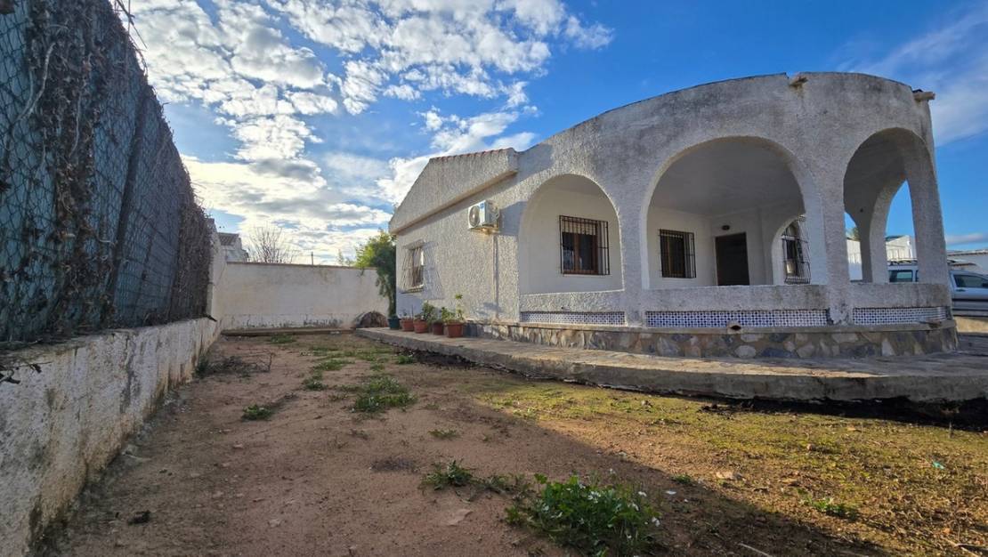 Sale - Villa - Torrevieja - El chaparral