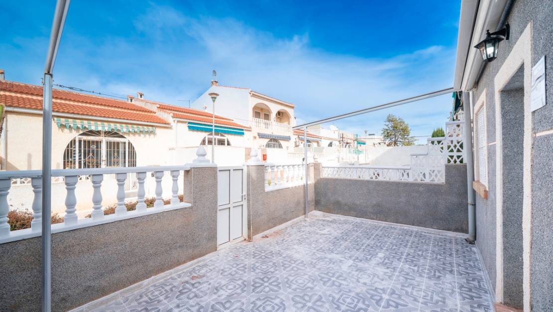 Sale - Villa - Torrevieja - El chaparral