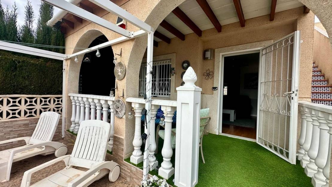 Sale - Villa - Torrevieja - El chaparral