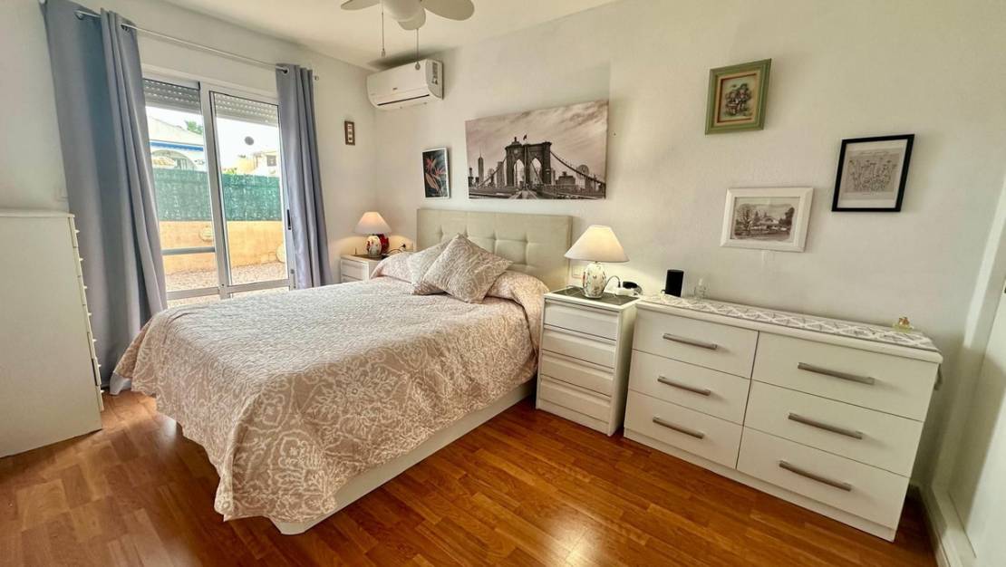 Sale - Villa - Torrevieja - El chaparral