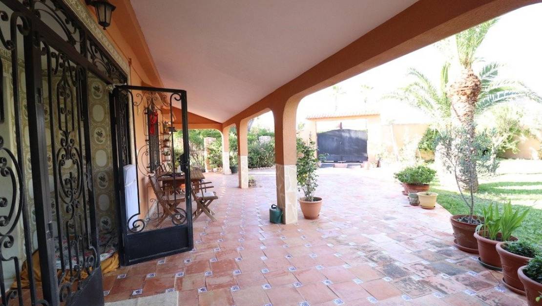 Sale - Villa - Torrevieja - El chaparral