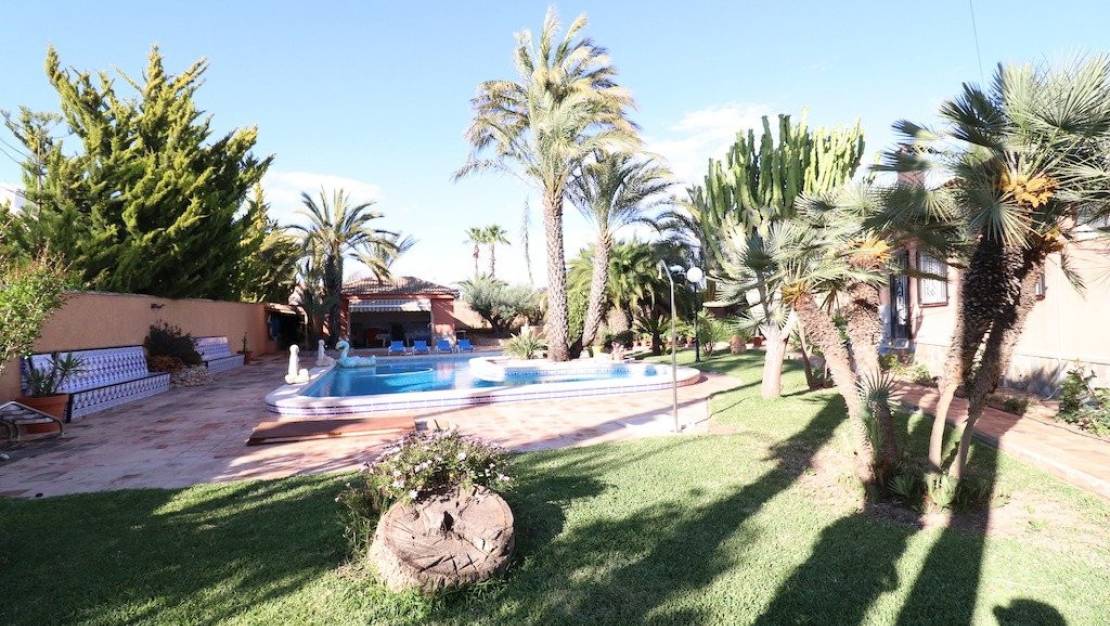 Sale - Villa - Torrevieja - El chaparral