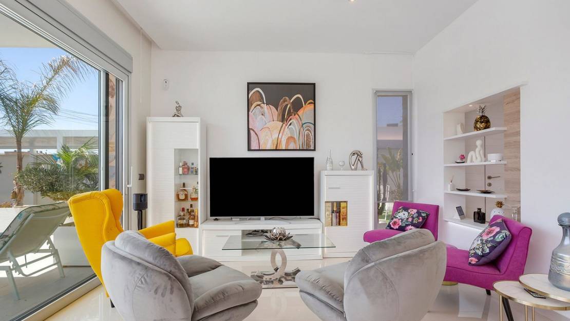 Sale - Villa - Torrevieja - El chaparral
