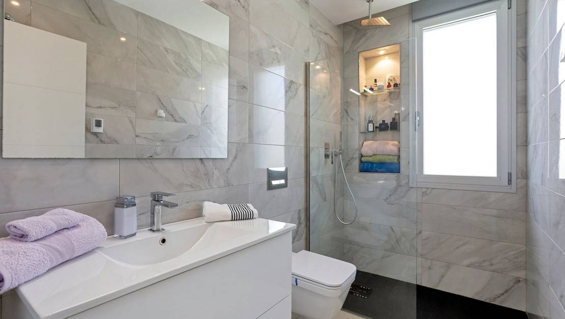Sale - Villa - Torrevieja - El chaparral